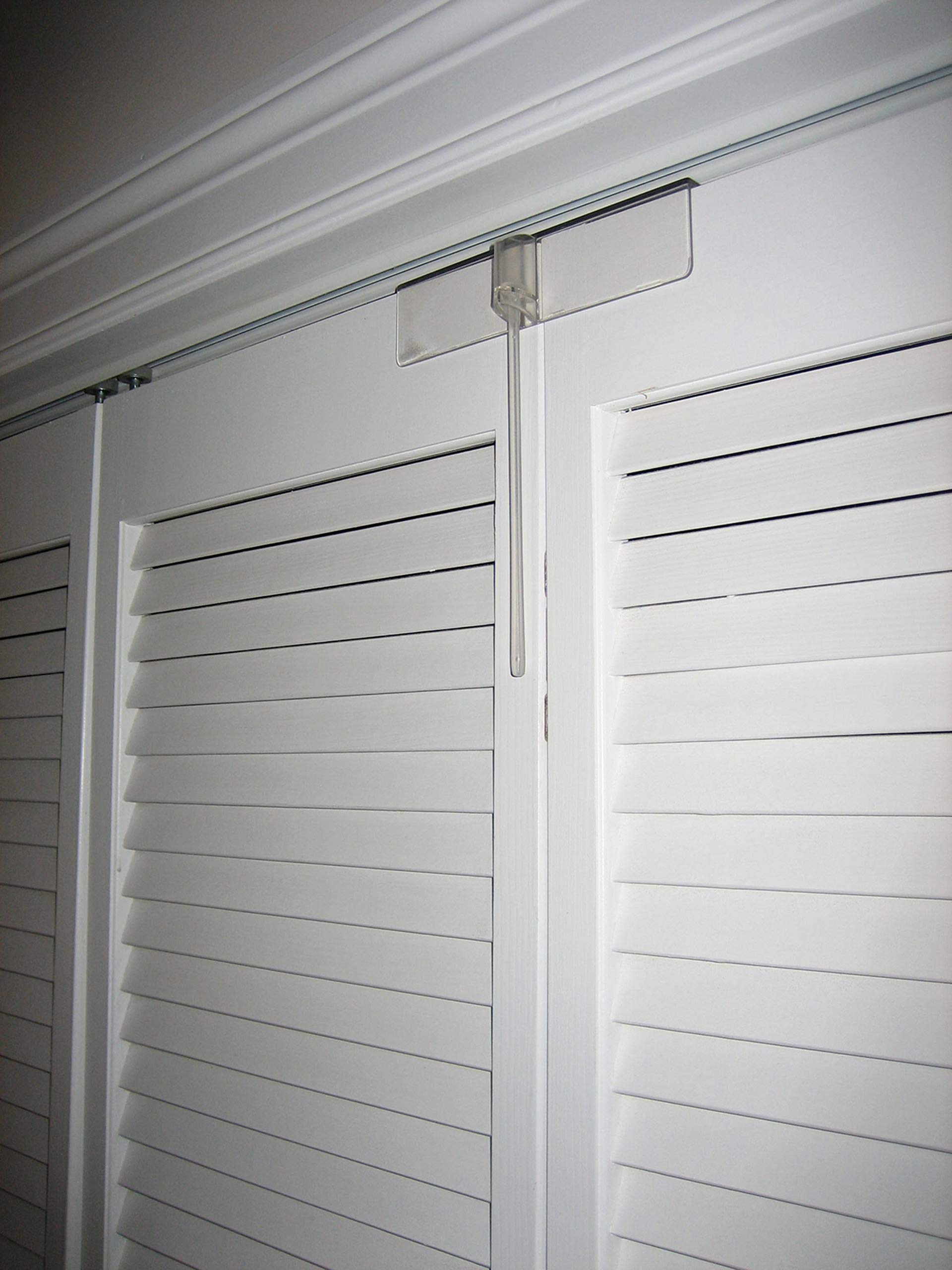 How to Lock a Folding Closet Door